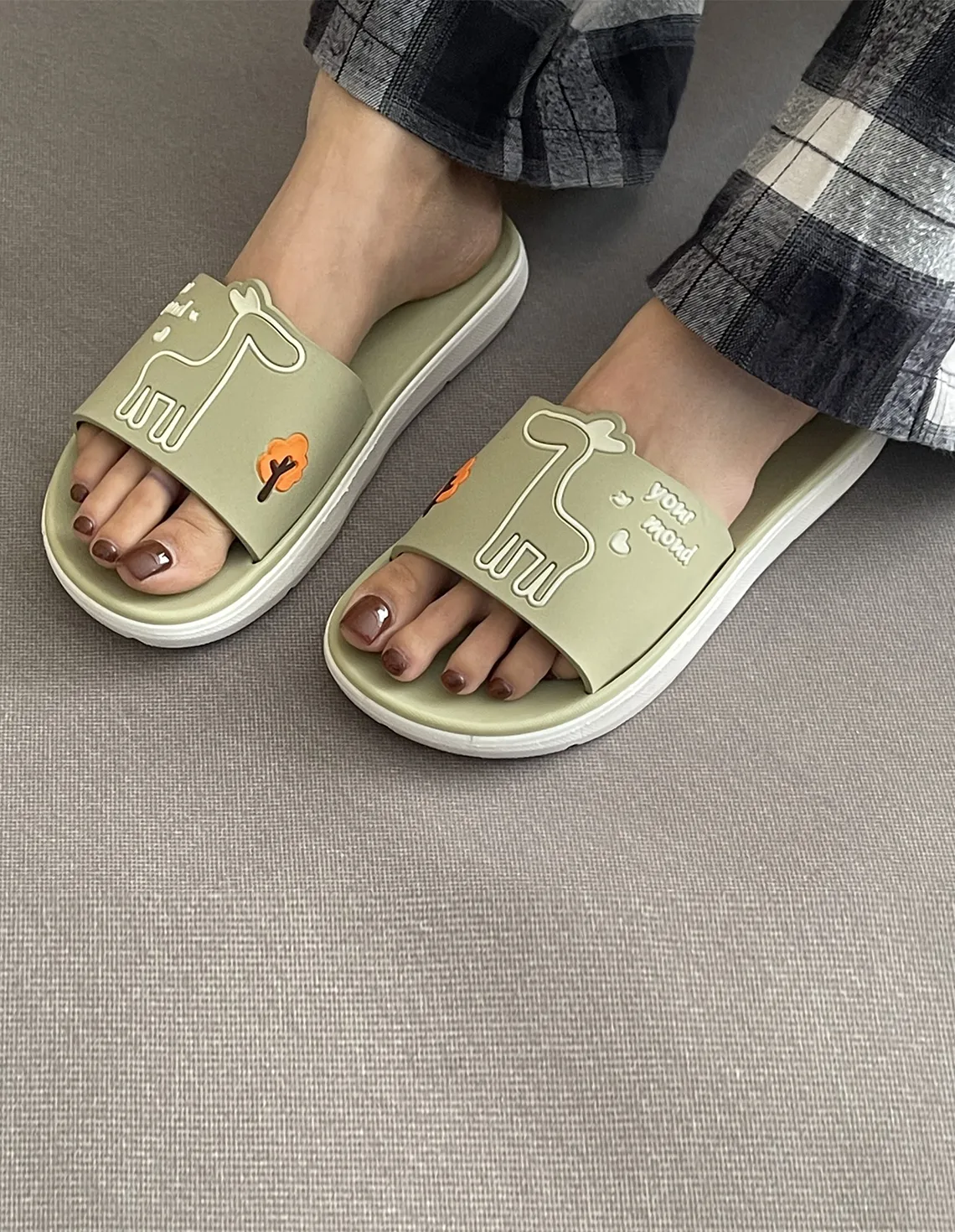 صندل روزانه زنانه پایون Lona Nill W