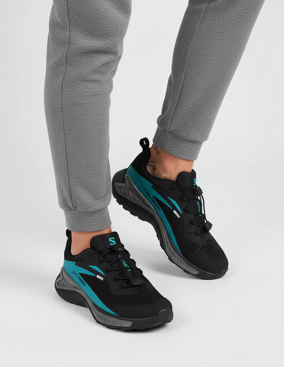 کفش پیاده روی مردانه سالامون Genesis Matrix M