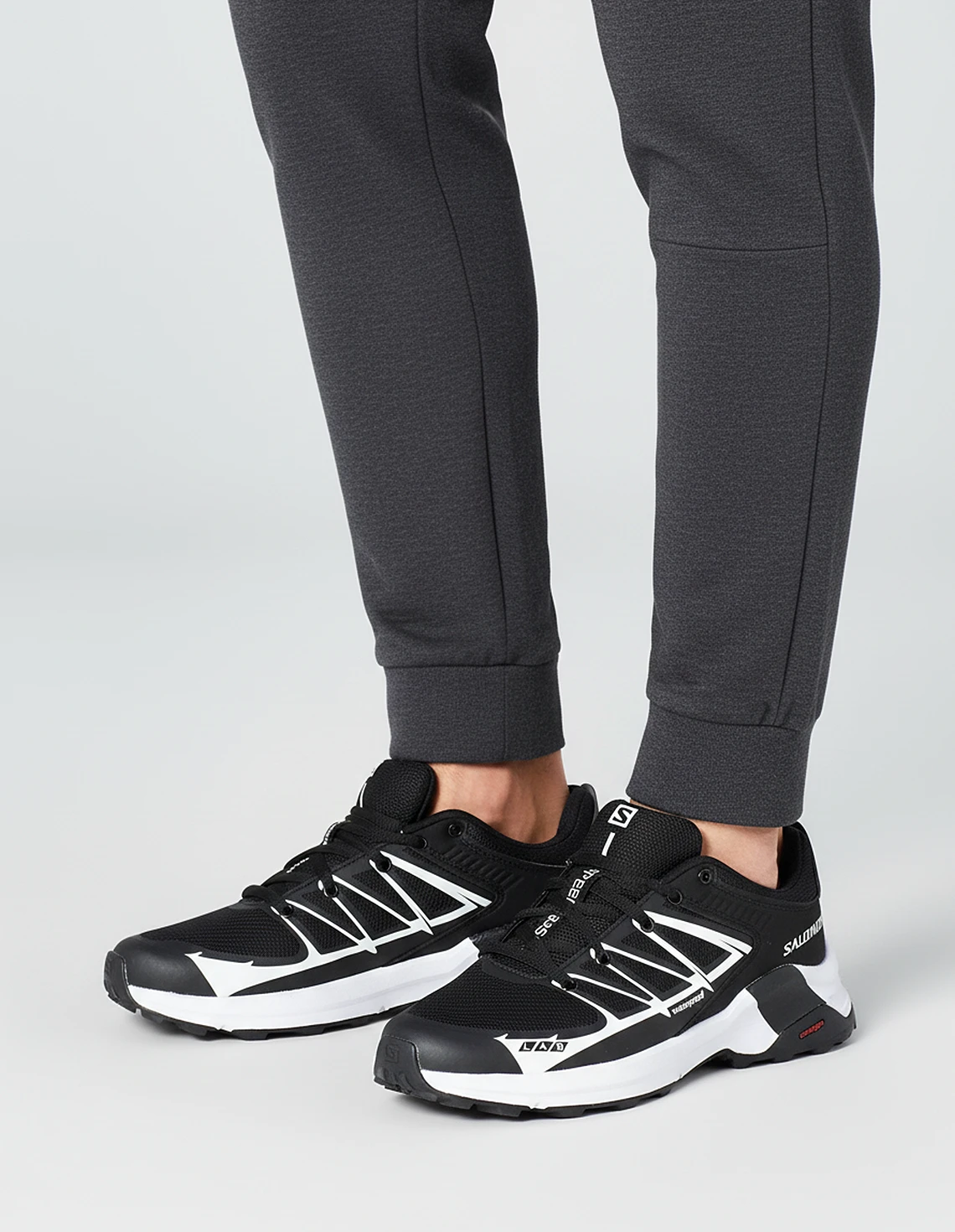 کفش پیاده روی مردانه سالامون Speed Verse M