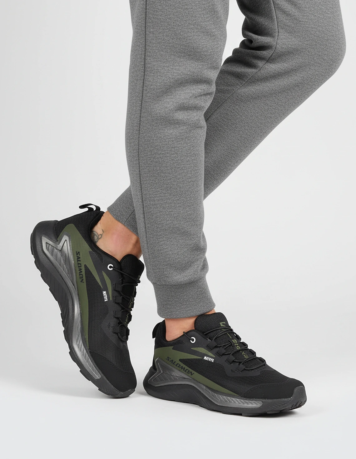 کفش پیاده روی مردانه سالامون Genesis Matrix M