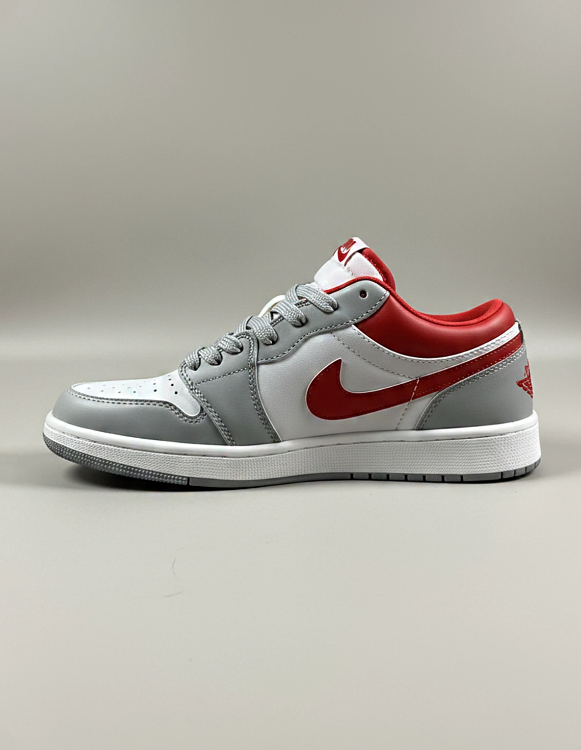 کفش روزانه زنانه نایکی Air Jordan 1 Low LX W